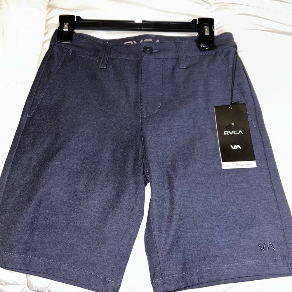 New NWT RVCA Boy's Back In Solid Hybrid 17" Pockets Size 25